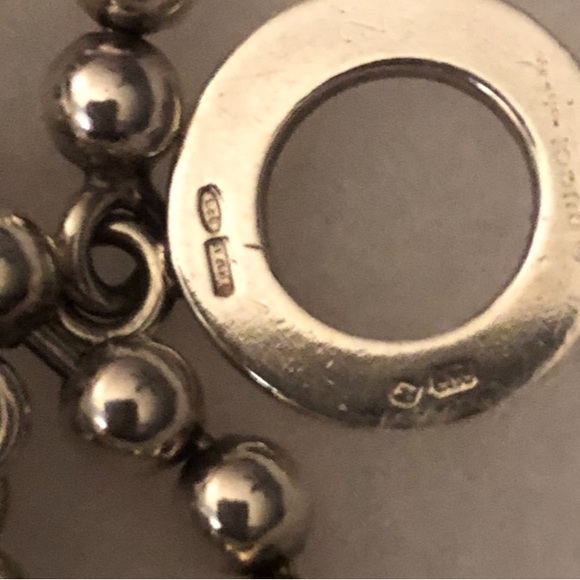 Authentic Vintage Gucci Sterling Silver bracelet size 7” with Toggle Clasp. - Picture 8 of 10
